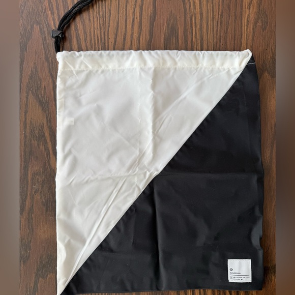 lululemon athletica Handbags - Lululemon 12x15” Black and White Drawstring Bag